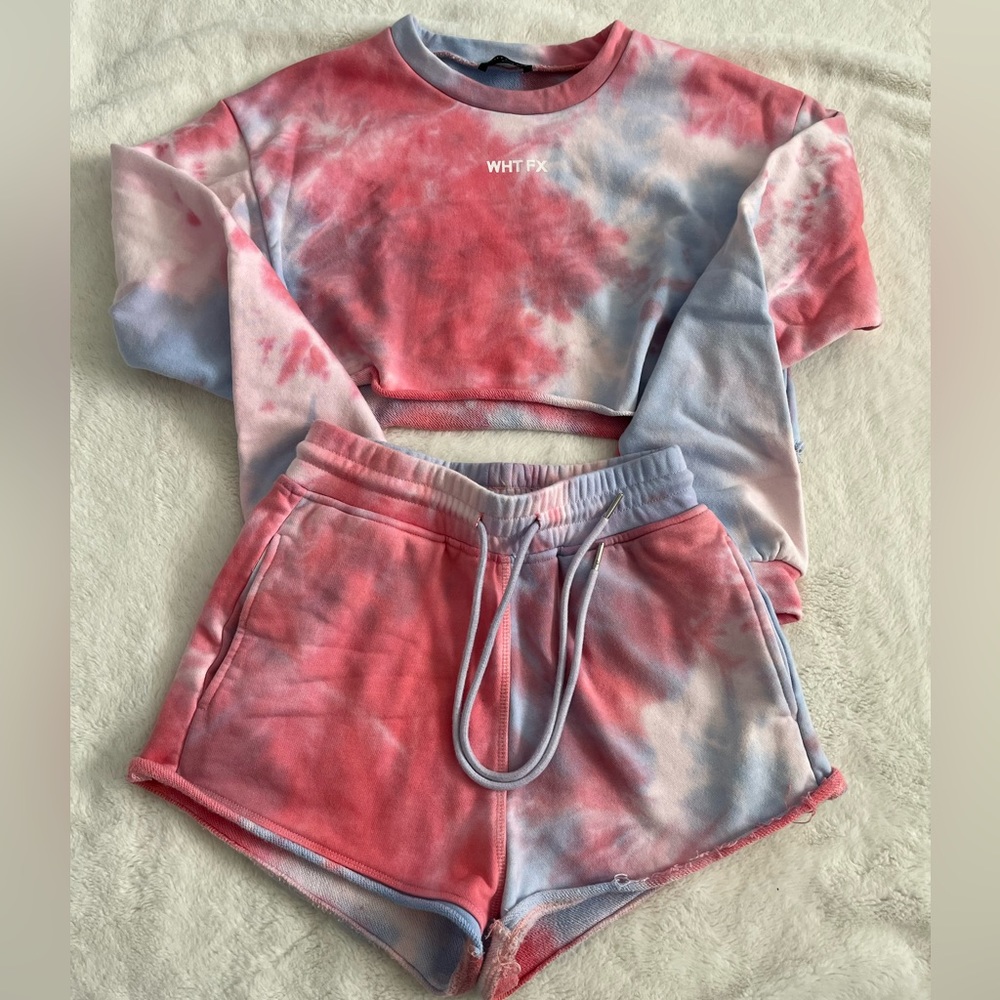 WHITE FOX TIE DYE SWEATSHIRT AND SHORTS SET